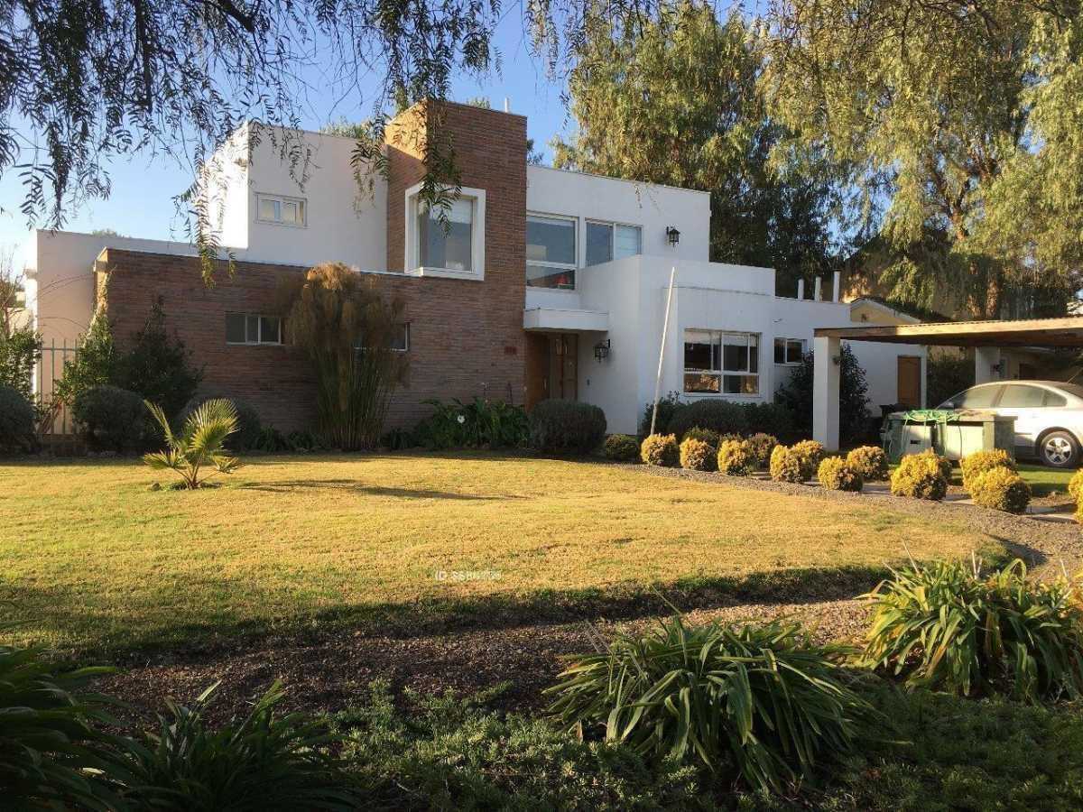 Casa en Condominio Santa Elena, Chicureo Norte